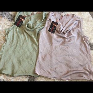 Limited Scandal Collection sleeveless cowl neck